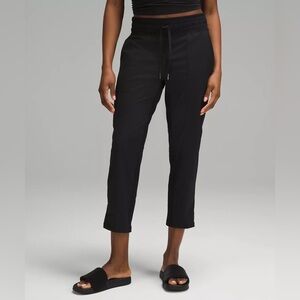 Lululemon Dance Studio Mid-Rise Cropped Pant Black size 4